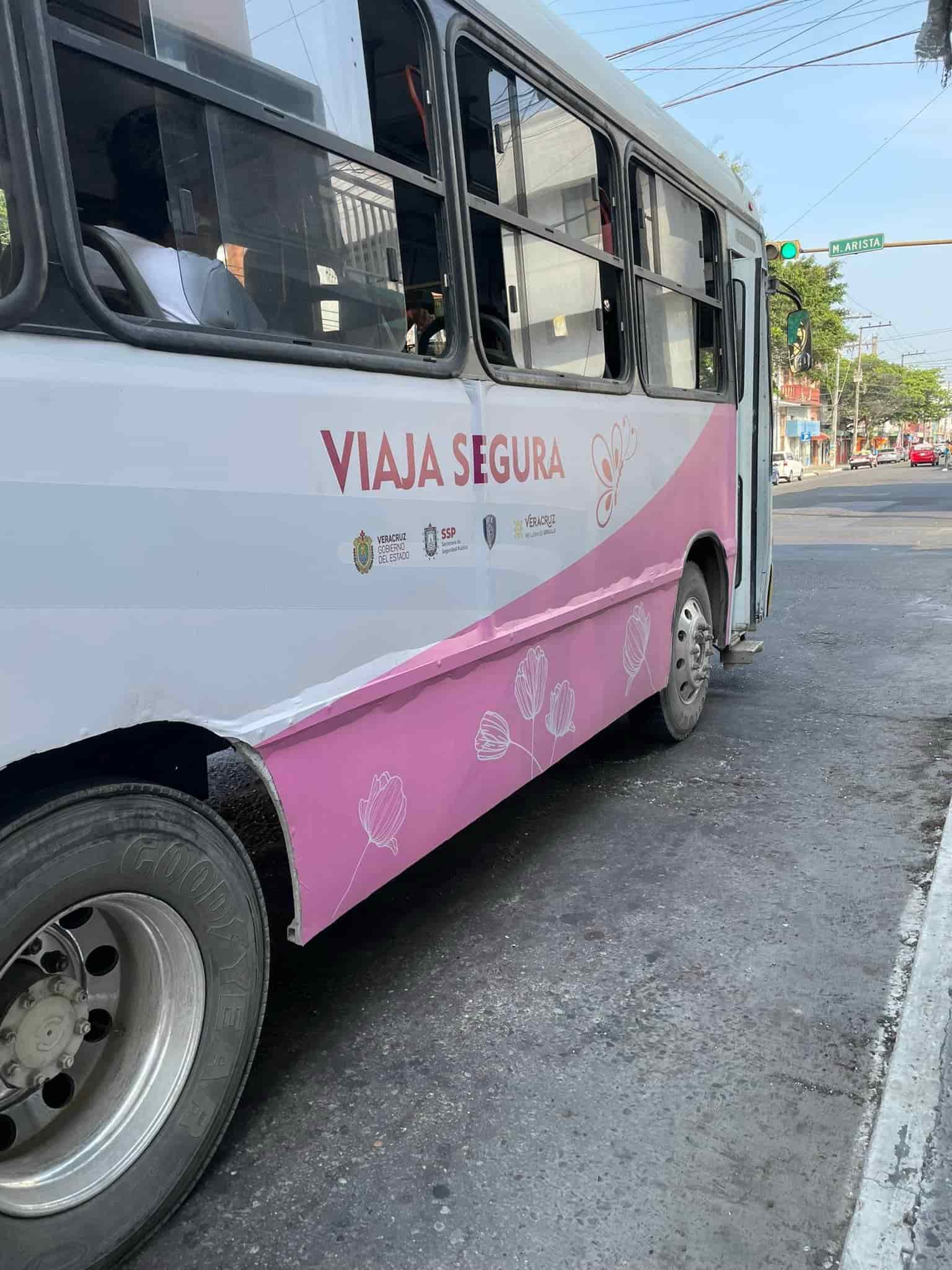 Solo hay dos camiones exclusivos para mujeres en la ruta Lagos de Puente Moreno