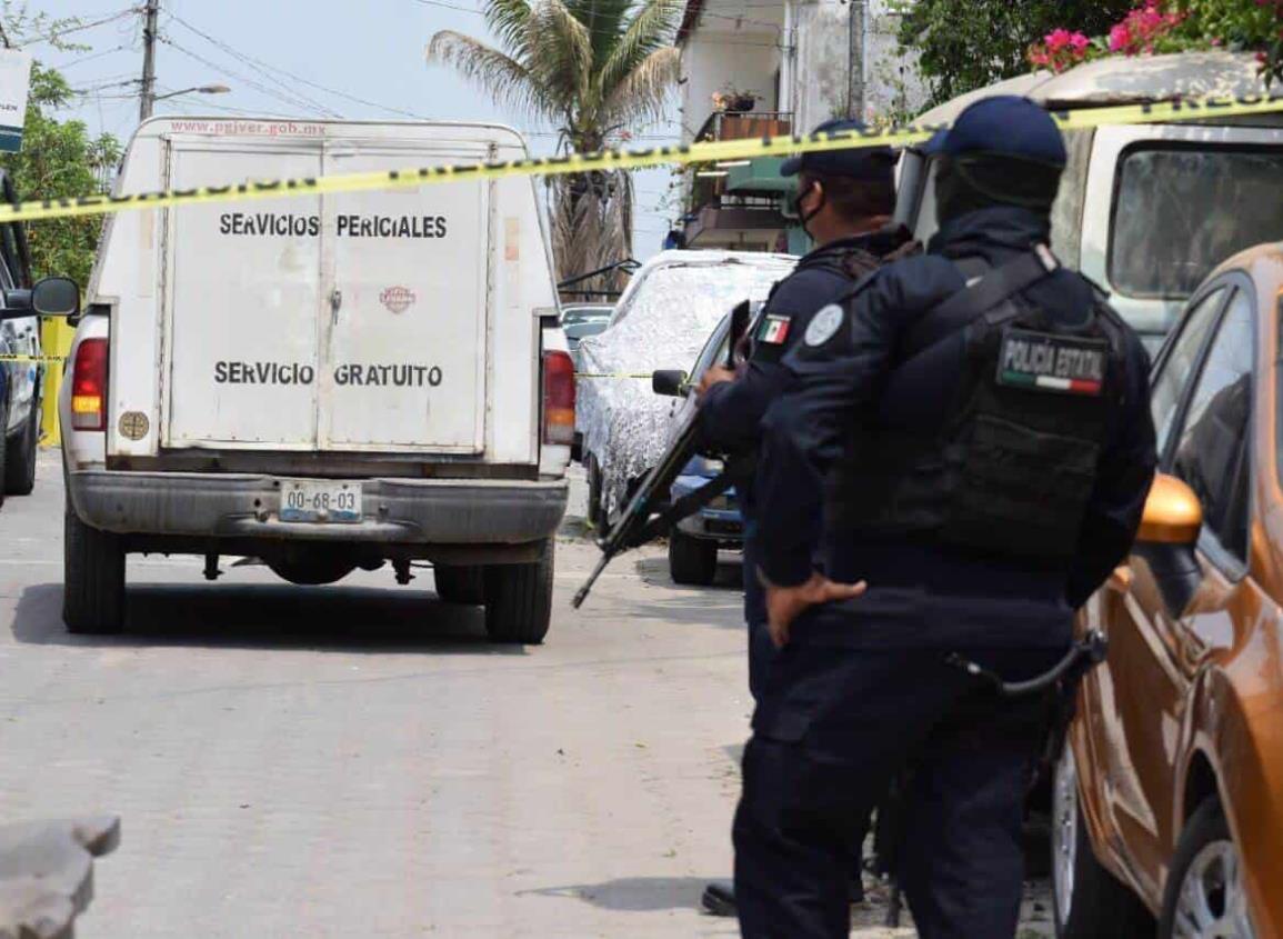 Flotando en la pileta de su casa hallan muertos a una mujer y dos menores