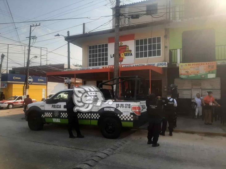 Hombre se atraganta comiendo tacos y muere en Coatzacoalcos