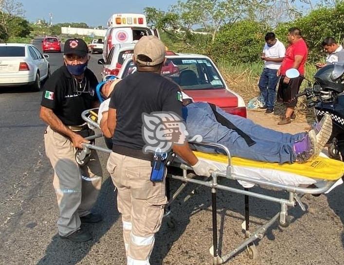 Choque entre dos taxis deja 4 lesionados en Cosoleacaque