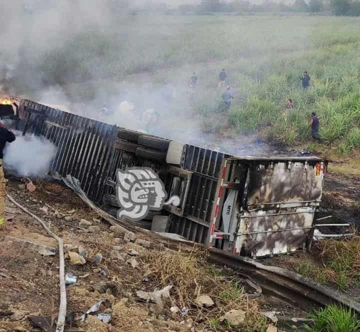 Muere porteño en accidente sobre la carretera La Tinaja-Cosoleacaque