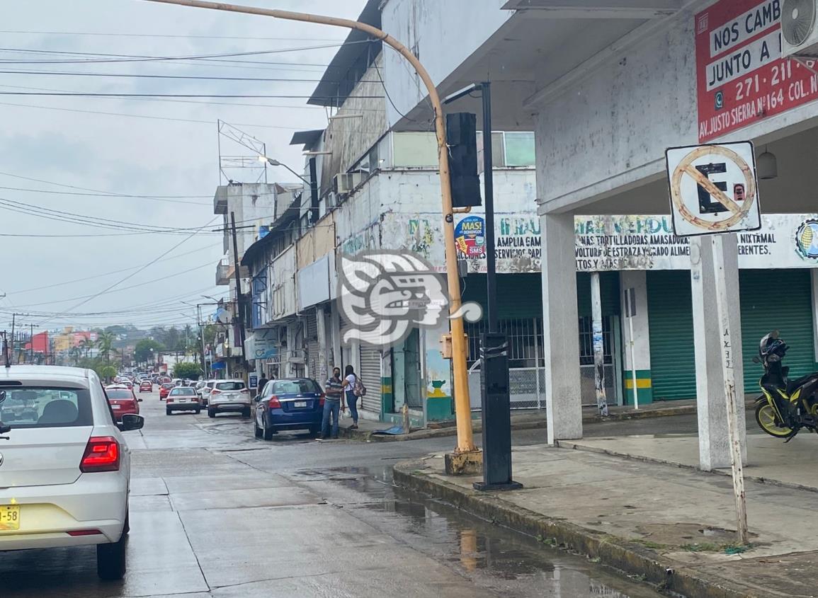 Balean a minatitleco por negarse a entregar su teléfono