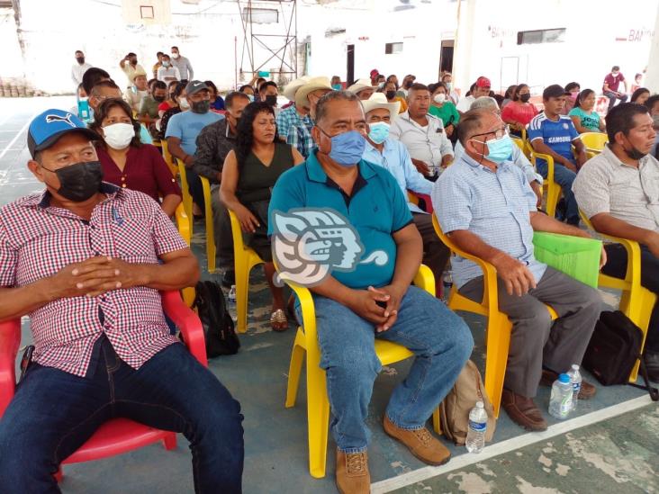 Toman protesta a agentes y sub agentes de Jáltipan