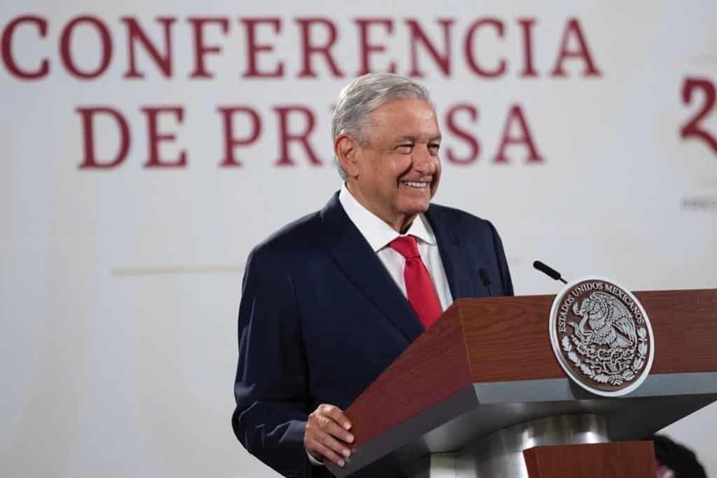 “Que le baje una rayita”, señala AMLO a las declaraciones del gobernador de Texas