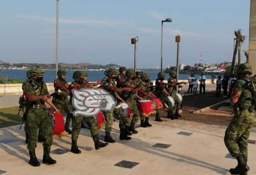 Porteños son sorprendidos por Flashmob del Ejército Mexicano