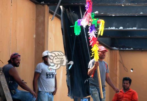 Austeros festejos del Día de la Santa Cruz para albañiles porteños