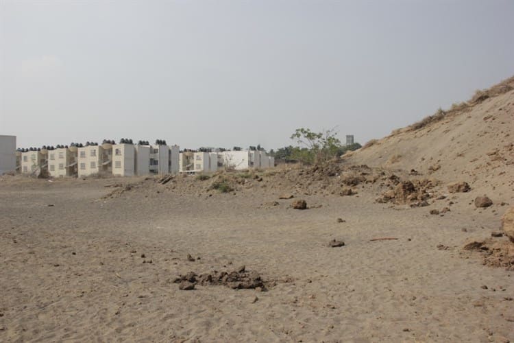 Continúan saqueando vestigios en Lomas de Río Medio 4