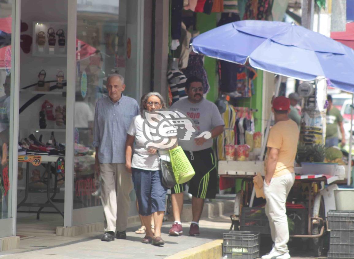 Hidrómilos ya no soportan el calor; sensación llega a 43 grados