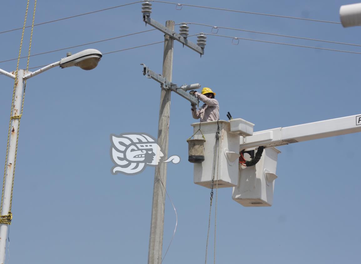 CFE pospone suspensión de la energía eléctrica en Las Choapas