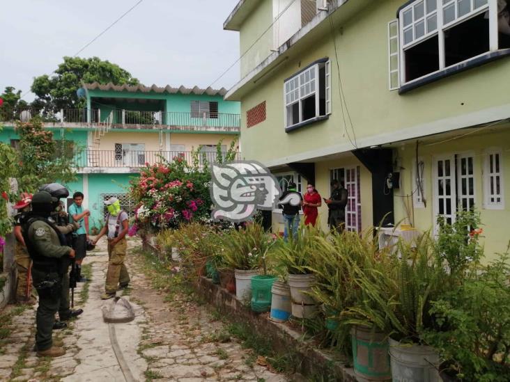 Veladora provoca conato de incendio en vivienda de Acayucan