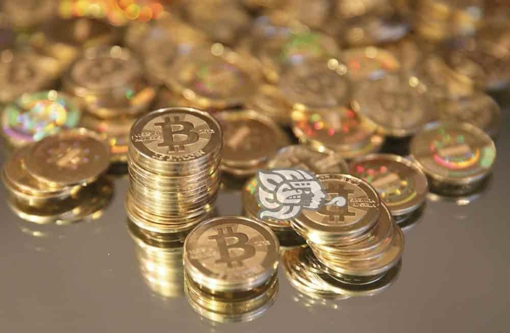 Bitcoin cae por debajo de los 30 mil dólares