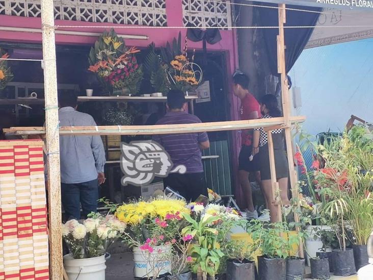 Floristas reportan repunte en ventas durante el 10 de Mayo