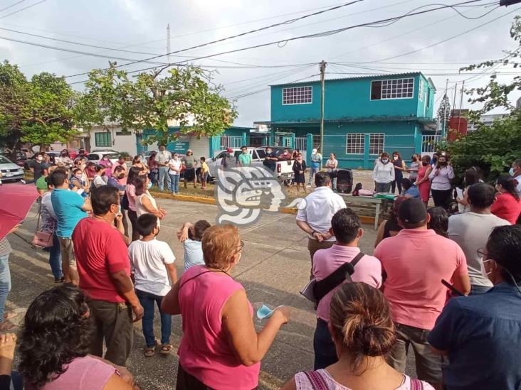 Informan sobre futuro de la escuela Benito Juárez García