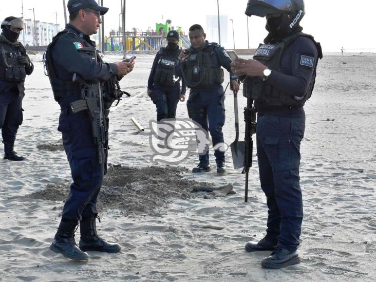 Movilización en el Malecón de Coatza por hallazgo de grandes huesos 