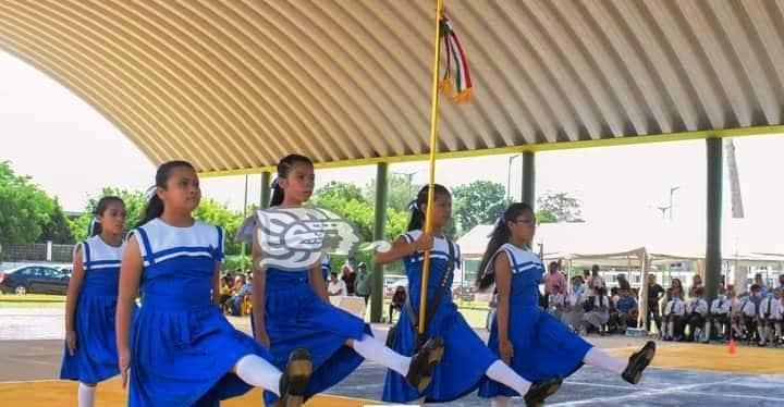 Realizan concurso de escoltas de nivel primaria en Cosoleacaque