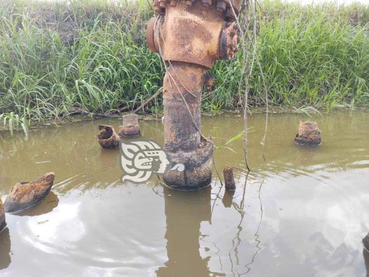 Pozos petroleros de Minatitlán, más de 2 décadas abandonados; riesgo contaminante