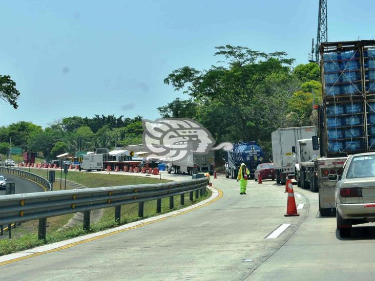 Retrasos de hasta media hora en retén de la Coatza-Villa