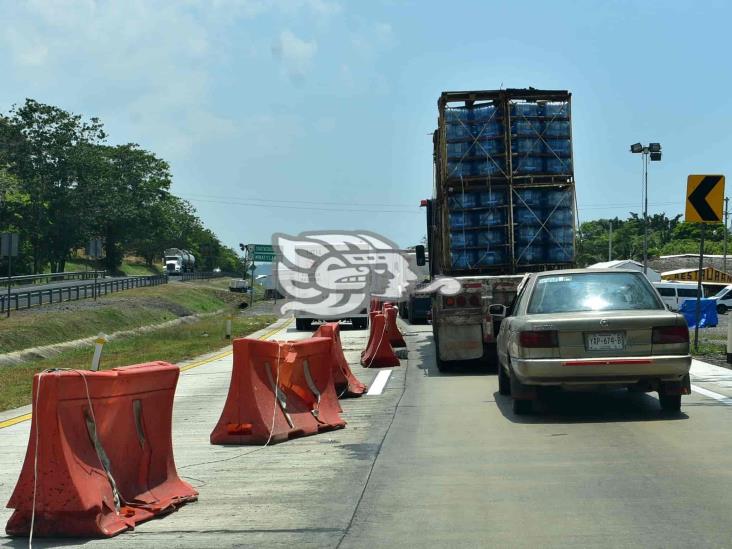 Retrasos de hasta media hora en retén de la Coatza-Villa