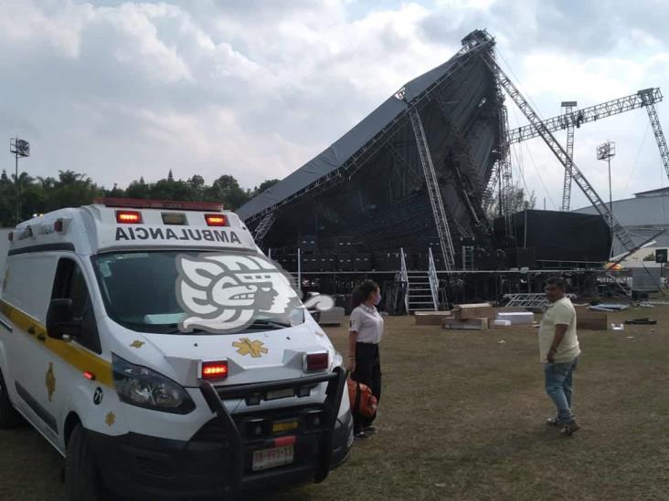 ¡Terrible! se cae escenario donde se presentaría Gloria Trevi en Xalapa; hay heridos