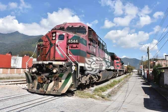 Descarrilamiento en Acultzingo interrumpe una semana circulación del tren en Veracruz