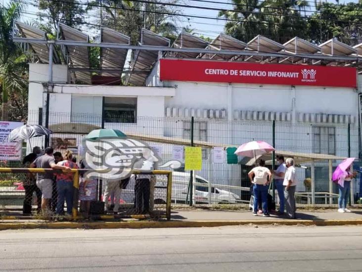 Fortín: exigen a Infonavit parar acosos y desalojos; ‘hay quienes se han suicidado’