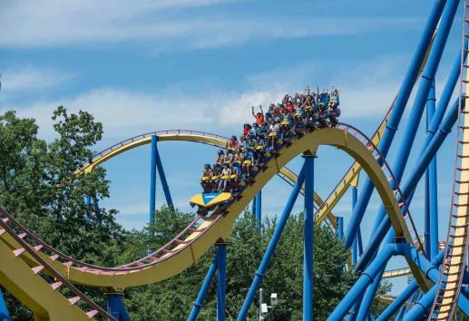 No estaba desaparecida... ¡andaba en Six Flags!
