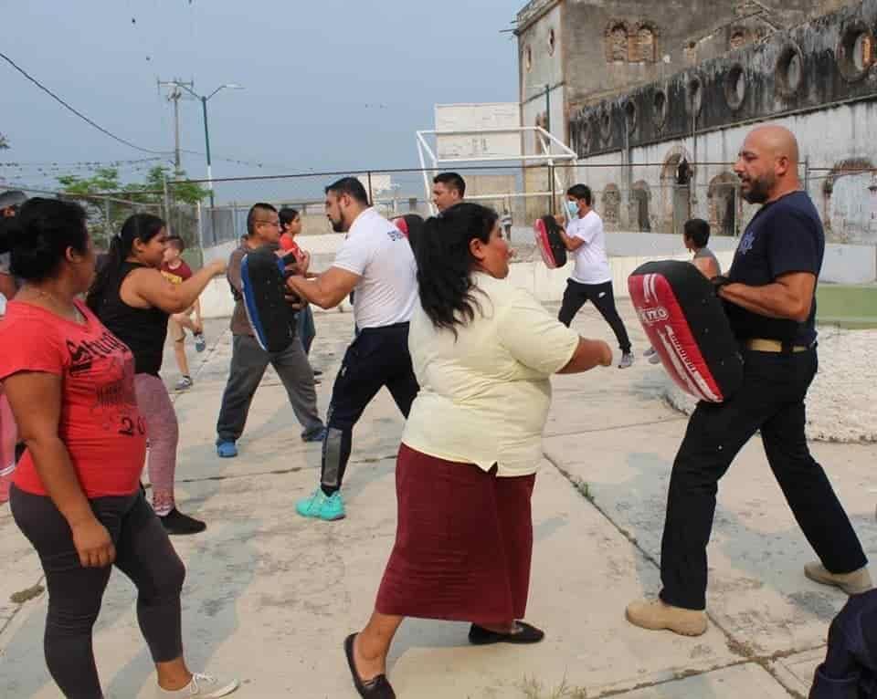 Con taller de autodefensa, se busca proteger a mujeres en Xalapa