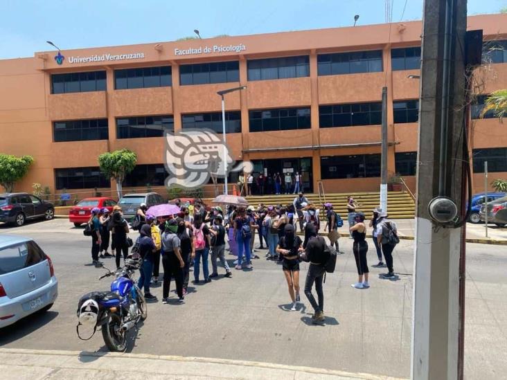 Paro activo en Psicología UV logra tumbar a directora; problemas venían desde antes, afirmó