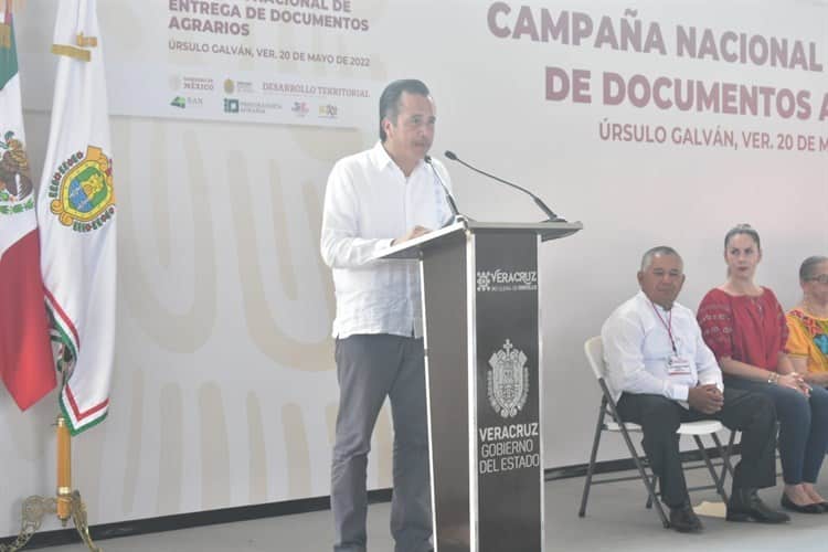 Ejidatarios en Úrsulo Galván recibieron la entrega de títulos de propiedades