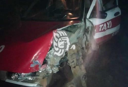 Choca taxista ebrio contra camión de la Pepsi