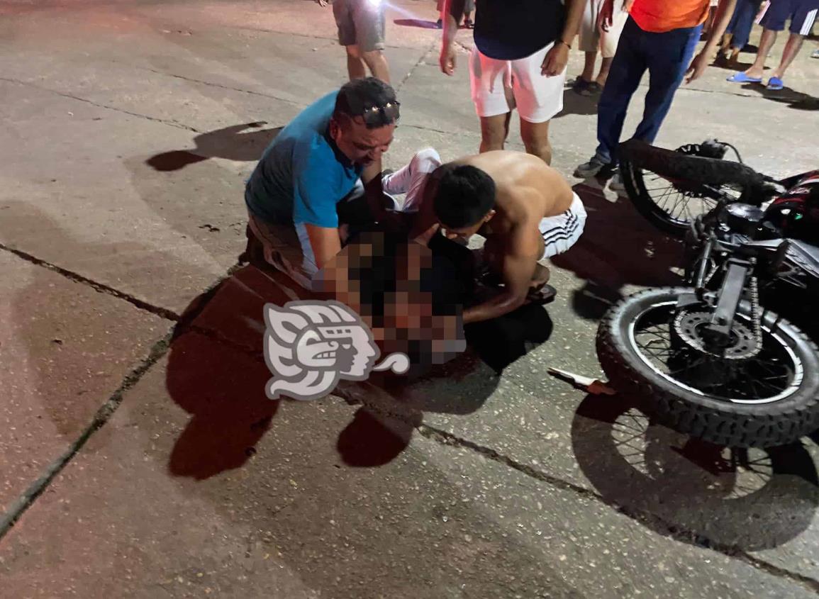 Joven motociclista pierde ojo y dientes en accidente