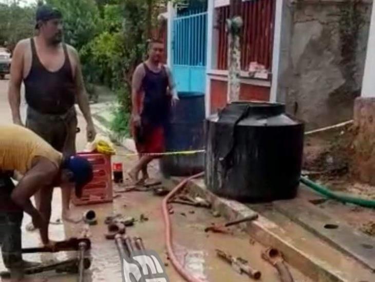 Inconforma a vecinos construcción de pozo en plena banqueta