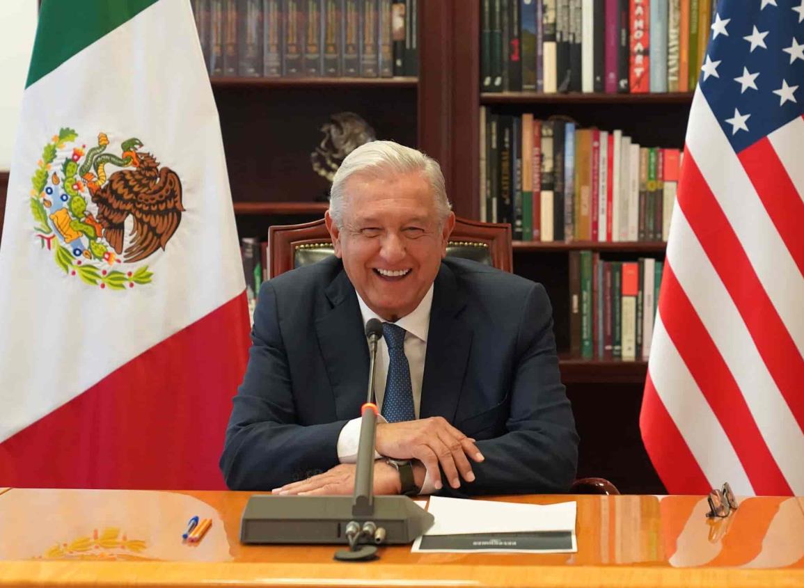 Dialogan AMLO y John Kerry sobre energías renovables y medio ambiente