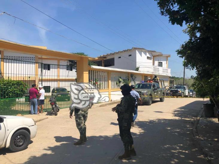 Sicarios irrumpen vivienda y asesinan a “El Brujo”, en Sayula de Alemán