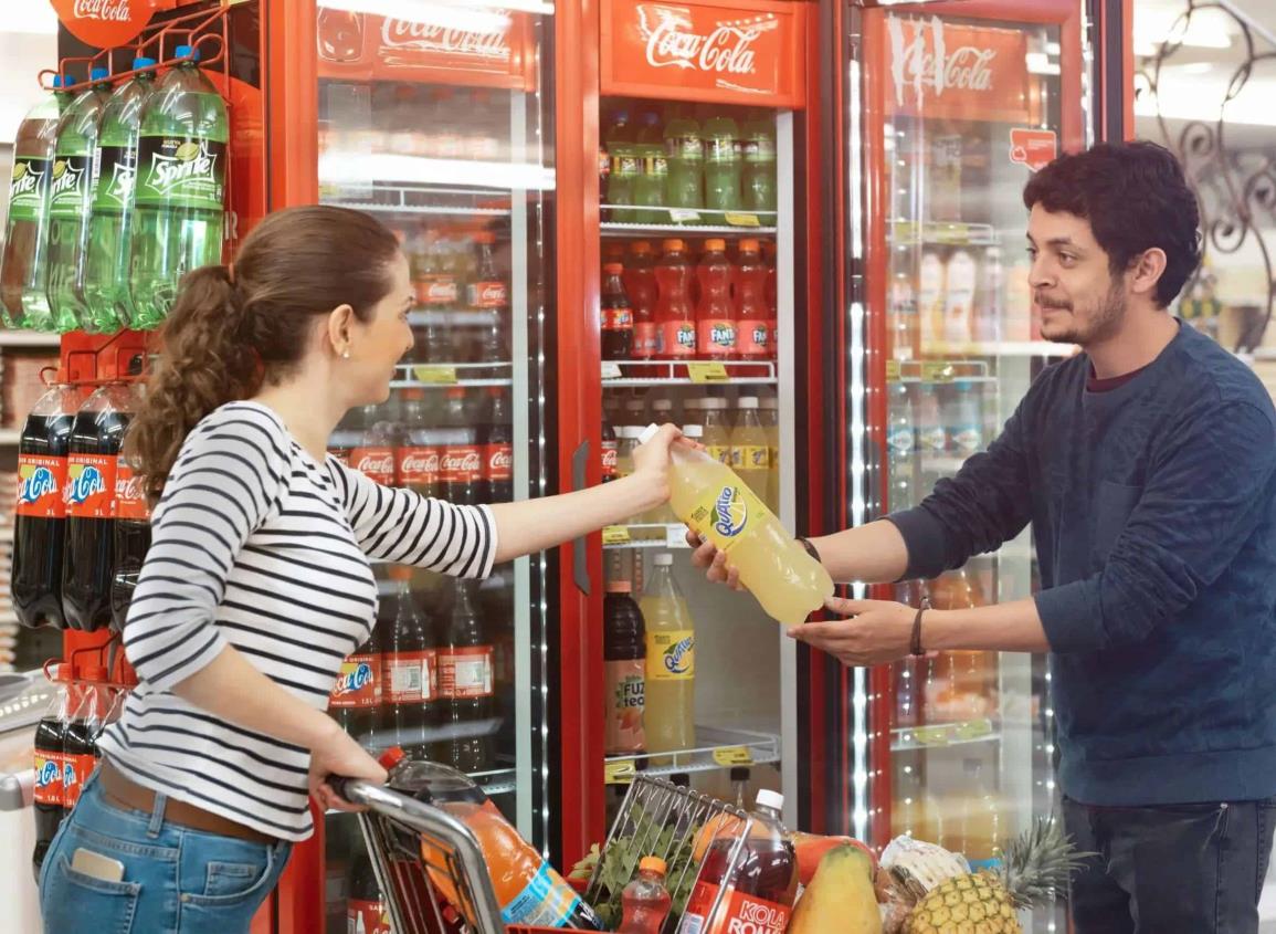 Echarte un trago de Coca Cola o cerveza ya te saldrá más caro