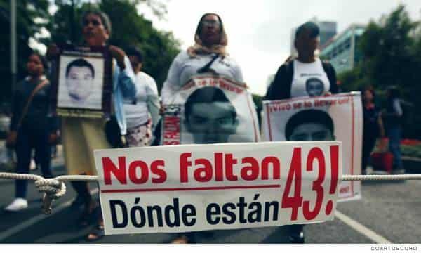 Familiares de normalistas de Ayotzinapa analizarán informe antes de fijar postura