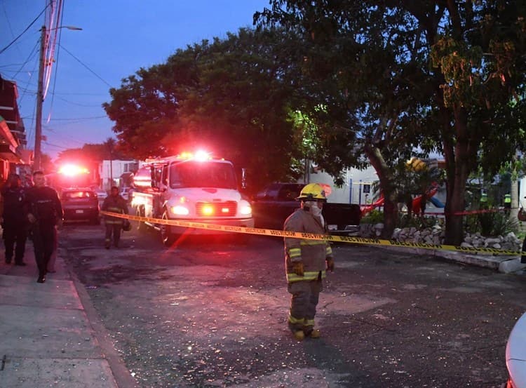 “Olía a pólvora” dice vecino tras explosión en Boca del Río