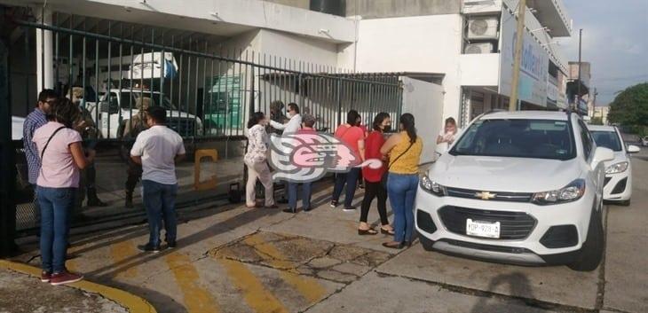 Apagones paralizan actividades en colonias de Coatzacoalcos