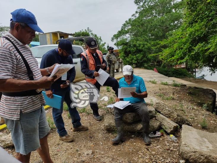 Revisa Conapesca y Semar a pescadores de Carranza