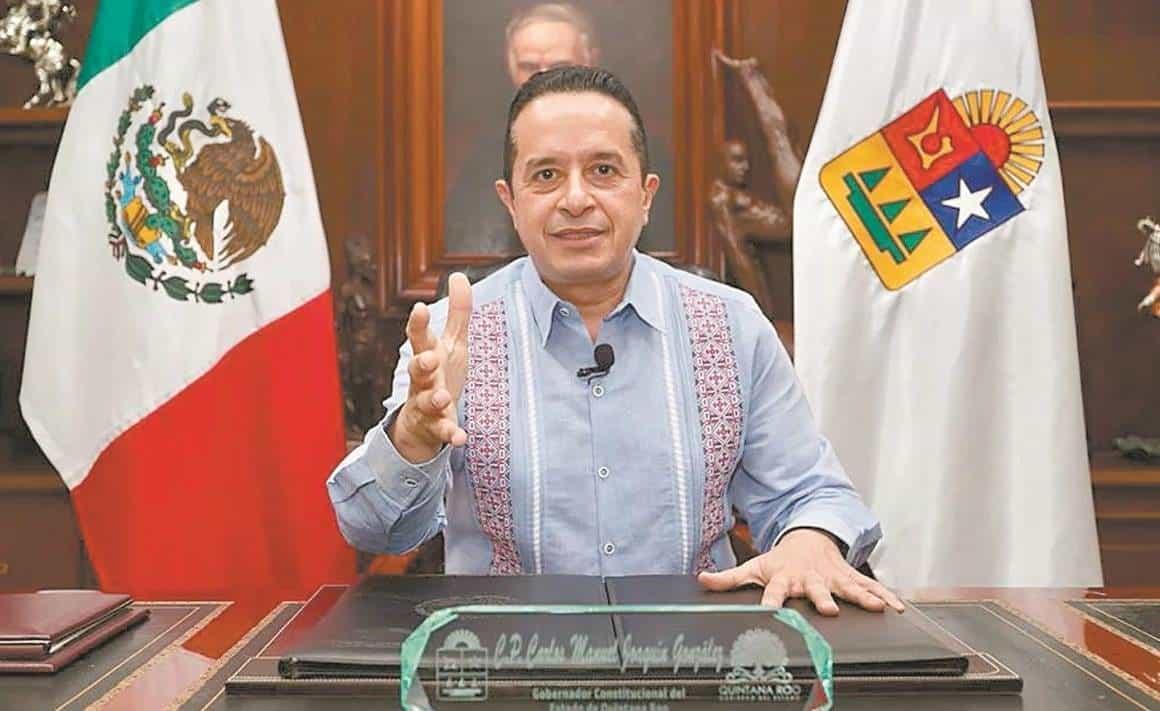 Gobernador de Quintana Roo da la bienvenida en idioma alienígena