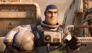 Emiratos prohíbe un filme de  Pixar Lightyear que incluye un beso entre dos mujeres