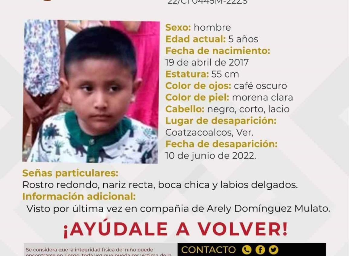 Familiares desesperados buscan al pequeño Javier