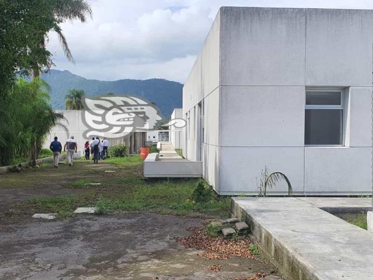 Recorre titular de Sesver próximo hospital psiquiátrico de Orizaba