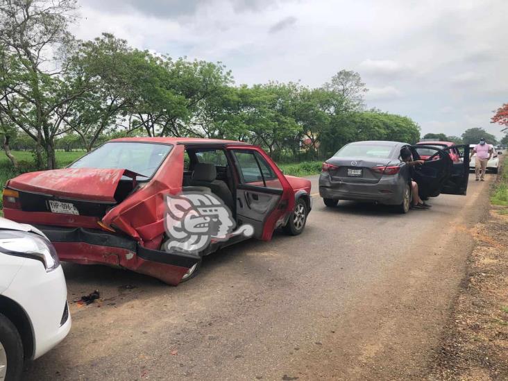 Choque múltiple dejó daños cuantiosos y dos lesionadas en la Costera