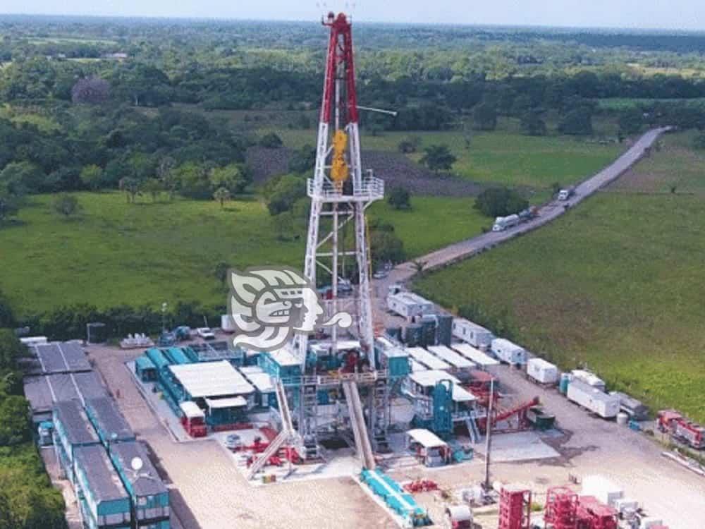 Multan a Pemex por quema excesiva de gas natural en Tierra Blanca