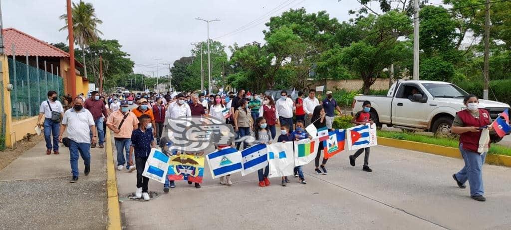 (+Video) Policía viola derechos de migrantes al capturarlos: Padre Baxin