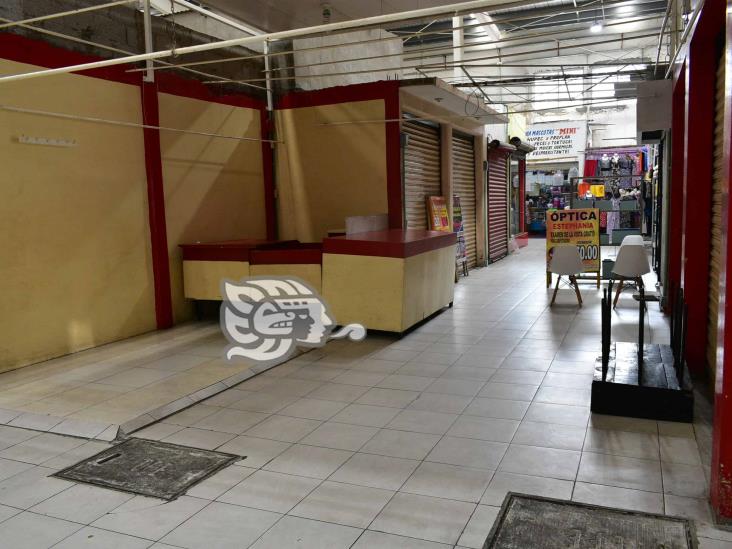 (+Video) Coyotaje eleva precios en el Mercado Morelos