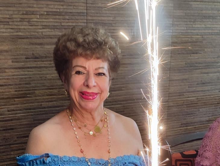 Estupenda mañana cumpleañera para doña Yrma Everardo Pintado