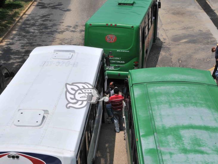 Cafres de rutas urbanas, problema difícil de acabar en Coatzacoalcos