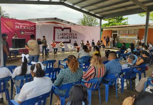 Entregan obras de La Escuela es Nuestra en Moloacán